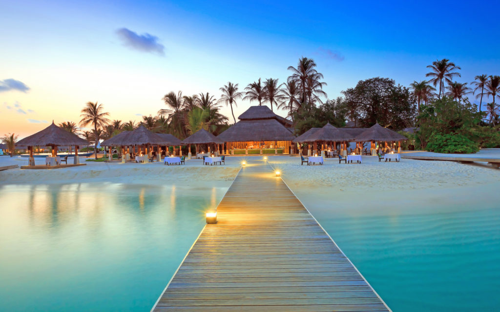 Red Hot Promos Maldive Islands Resort Wide 1024x640